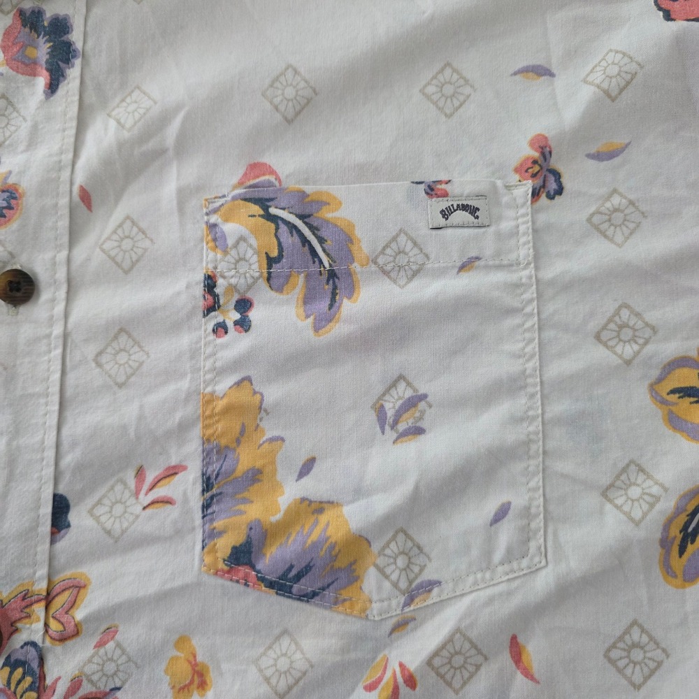 Billabong Mens XL Floral Geometric Print Short Sleeve Button Down Shirt Cream - Picture 4 of 7
